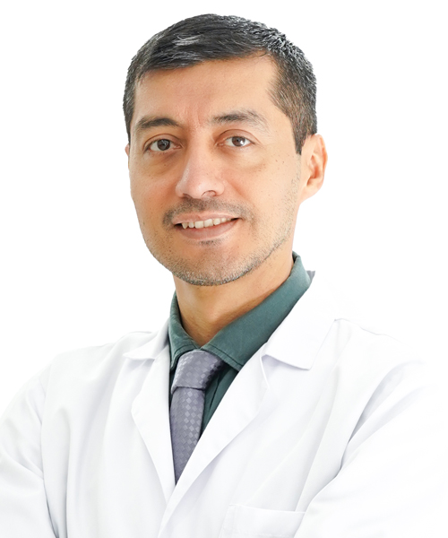 WEB_0070_Dr. Ricardo Hernesto Yepez .jpg